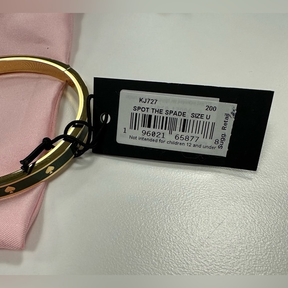 NWT Kate Spade The Spade Enamel Hinged Bangle Gold and Green - Picture 6 of 6